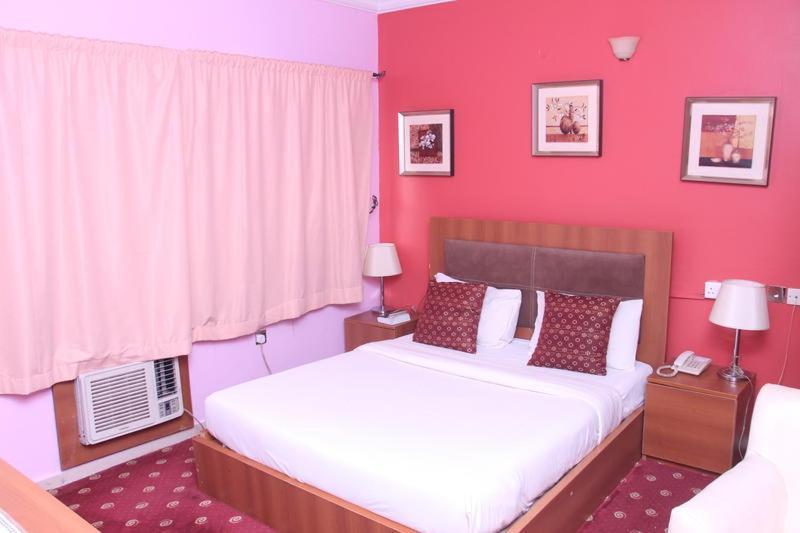 Grand Ibro Hotel Annex Ankuru 외부 사진