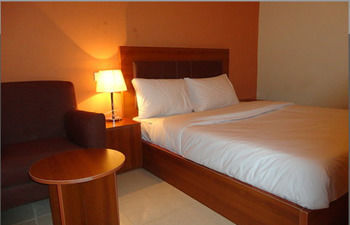 Grand Ibro Hotel Annex Ankuru 외부 사진