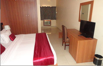 Grand Ibro Hotel Annex Ankuru 외부 사진