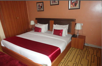 Grand Ibro Hotel Annex Ankuru 외부 사진